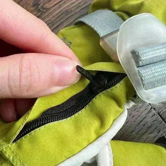 NWT Head Skibum Sportswear Green Winter Gloves  Adjustable Warm Unisex - Picture 7 of 12